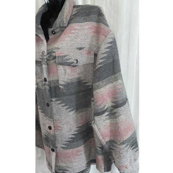 Brand New Aztec Print Shacket, Size Medium - Picture 11 of 12